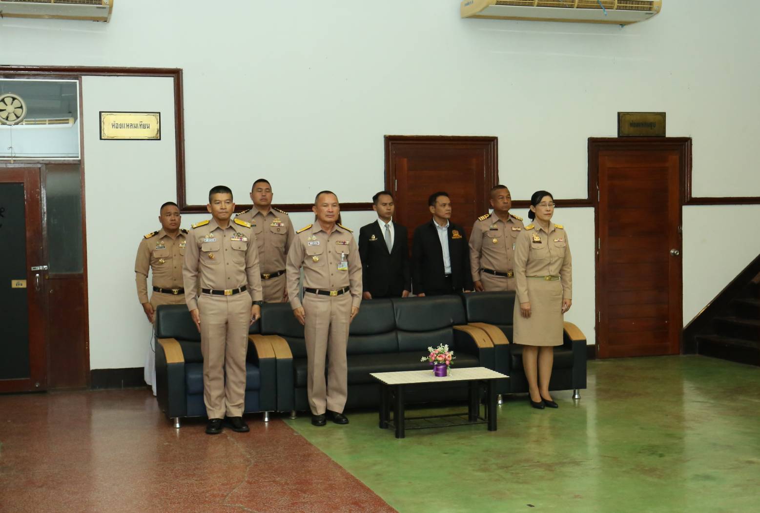 20053_0.jpg